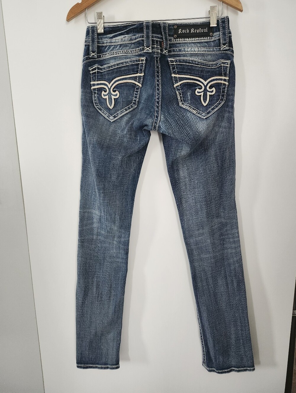 ROCK REVIVAL Women's Size‎ 28 Low Rise Jeans Straight Fit Rocker Chic Y2K Glam